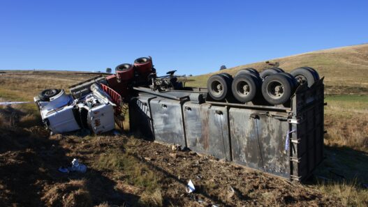 Truck Accident Claims & Settlements Explained (2024)